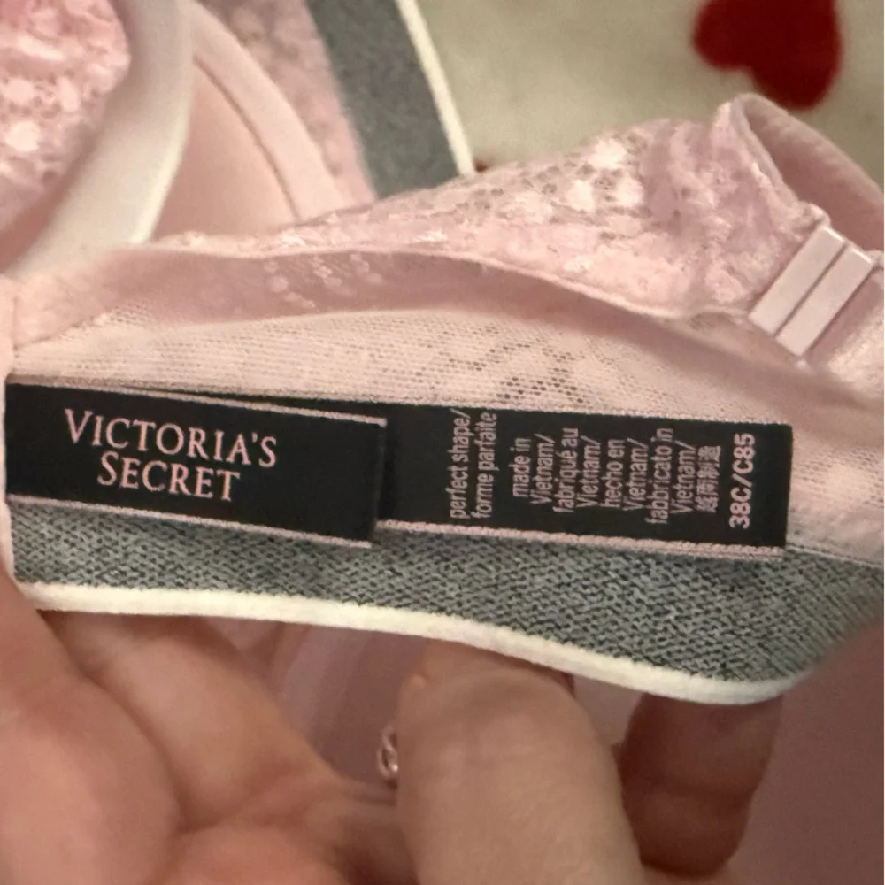 Victoria's Secret Light Pink & Lace Overlay Perfect Shape Bra Size 38C NWOT